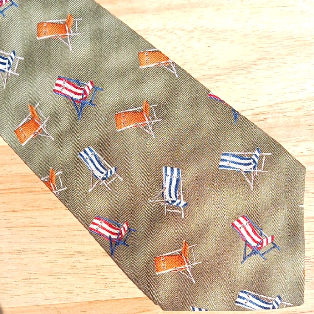 Tommy Bahama Orange and Green *PRINT*Tie with Beach Chair Pattern